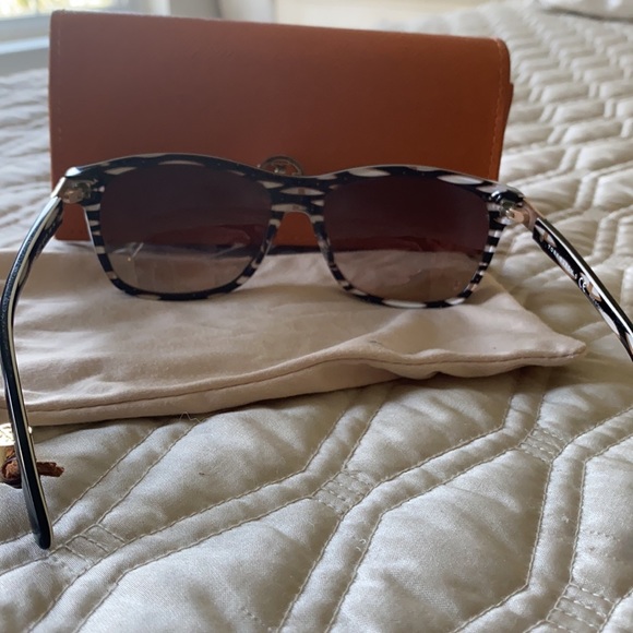 Tory Burch Sunglasses - Picture 3 of 4